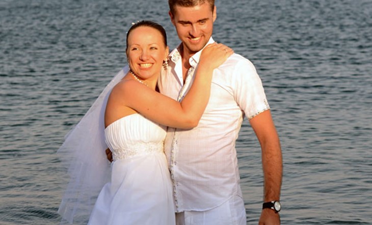 symbolic beach wedding on Kos