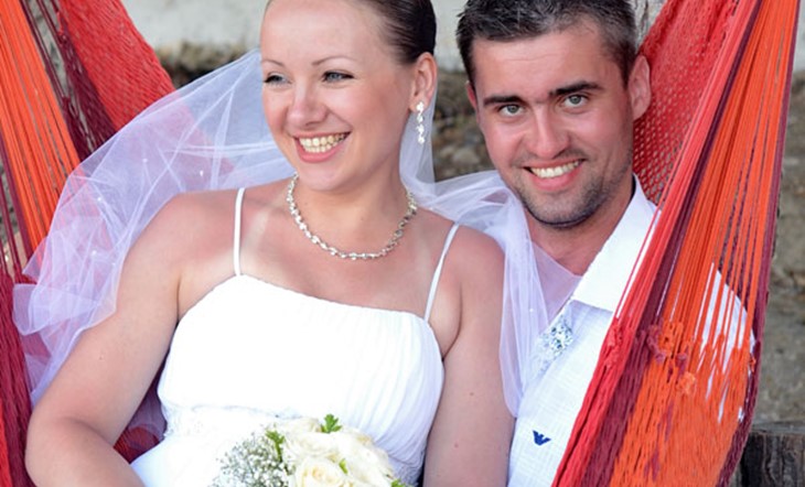 symbolic beach wedding on Kos