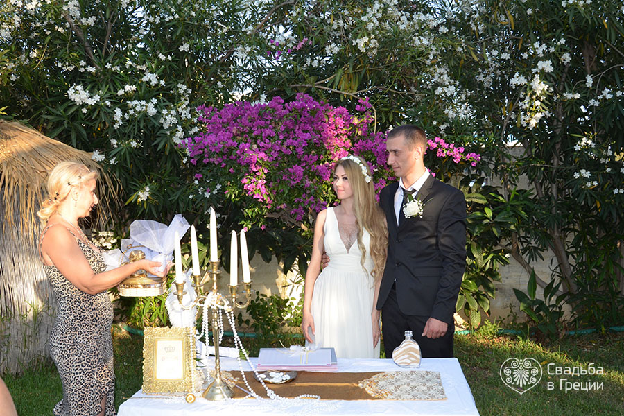 Sandra's and Marekas' symbolic wedding ceremony at Romanza 