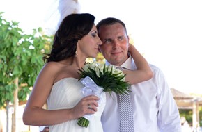 Marina's and Oleg's classical wedding ceremony