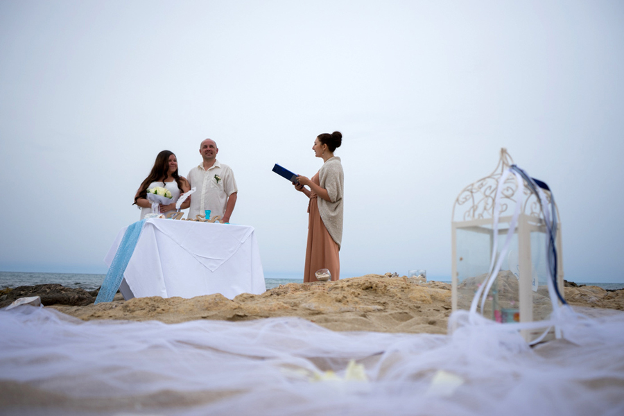 Julia's and Kirill's beach ceremony 