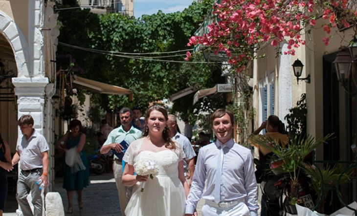 civil wedding ceremony on Corfu 