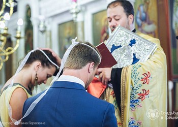 Венчание в церкви Виктории и Олега на Родосе