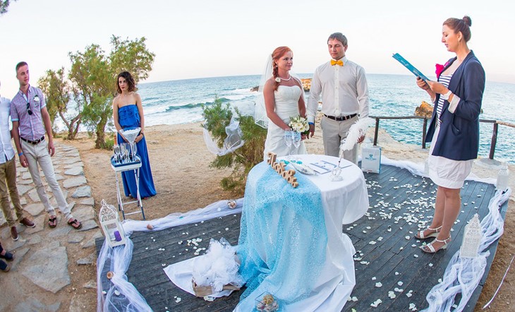 Crete, Symbolic  ceremony, A wedding by the sea on the island of Crete
