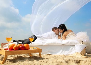 A luxury wedding at the seaside on the island of Corfu