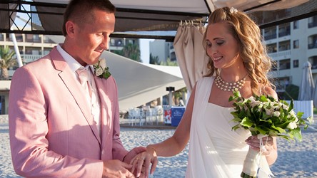 Civil wedding on the island of Crete