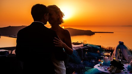 A civil wedding in Santorini Gem