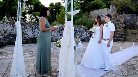 A civil wedding on the island of Zakynthos
