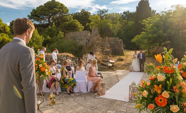 Symbolic wedding  ceremony on Zakynthos 